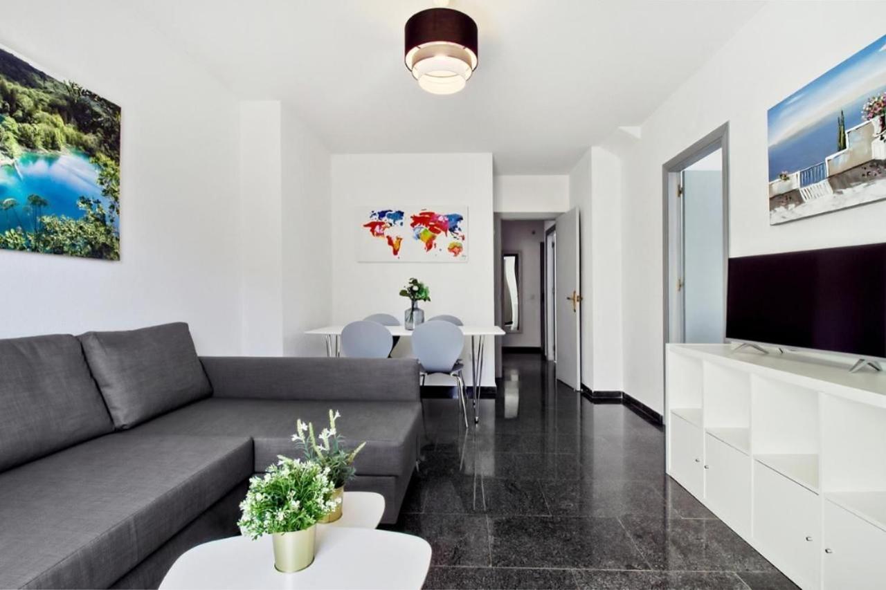 Atico Con Terraza Privada En Malaga Centro Daire Dış mekan fotoğraf